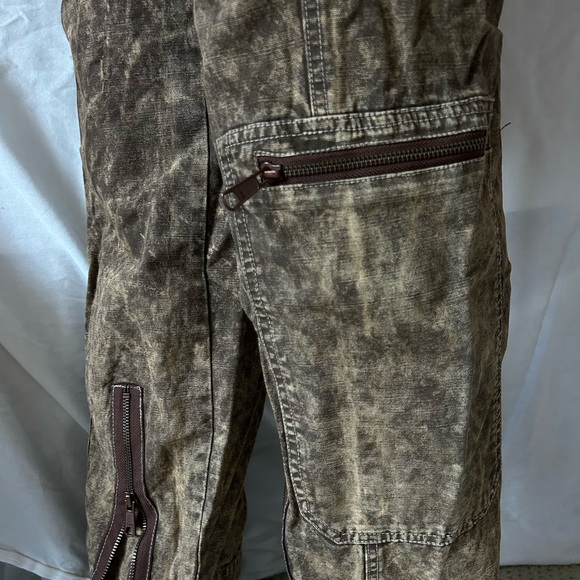 Grunge Cargo Pants - Picture 3 of 7
